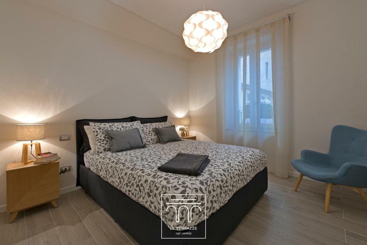 Le Terrazze Sul Cortile Daire Salerno Dış mekan fotoğraf