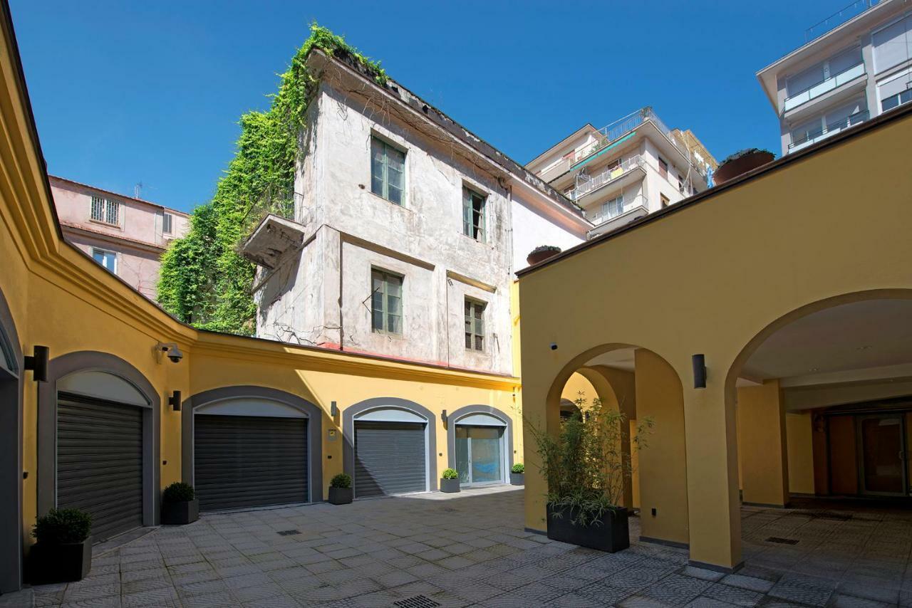 Le Terrazze Sul Cortile Daire Salerno Dış mekan fotoğraf