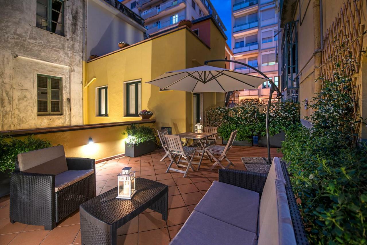 Le Terrazze Sul Cortile Daire Salerno Dış mekan fotoğraf